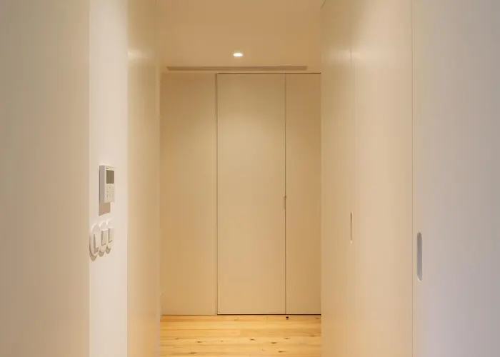 Urban Stylish With Balcony * פורטו