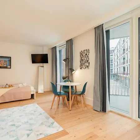 Urban Stylish With Balcony Apartment *