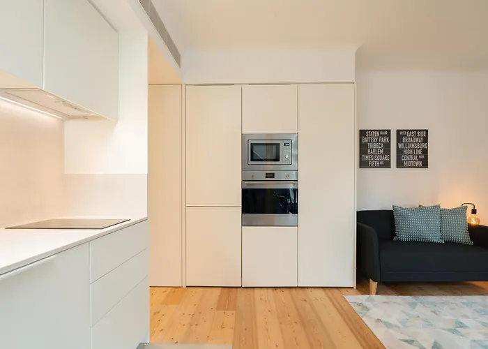 Lägenhet Urban Stylish With Balcony Oporto