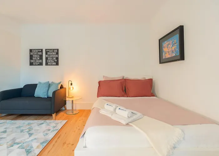 Urban Stylish With Balcony * Porto