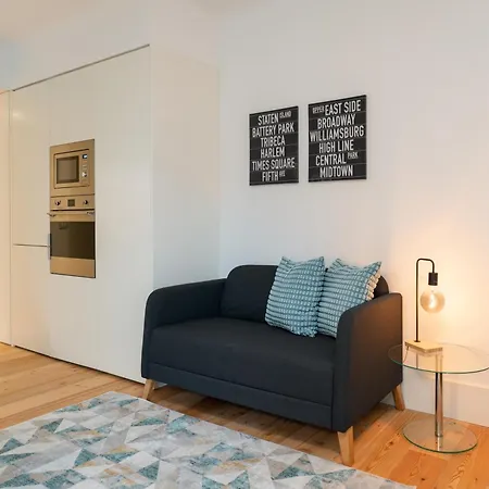 Urban Stylish With Balcony Apartment *
