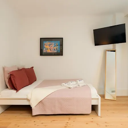 Urban Stylish With Balcony * Porto